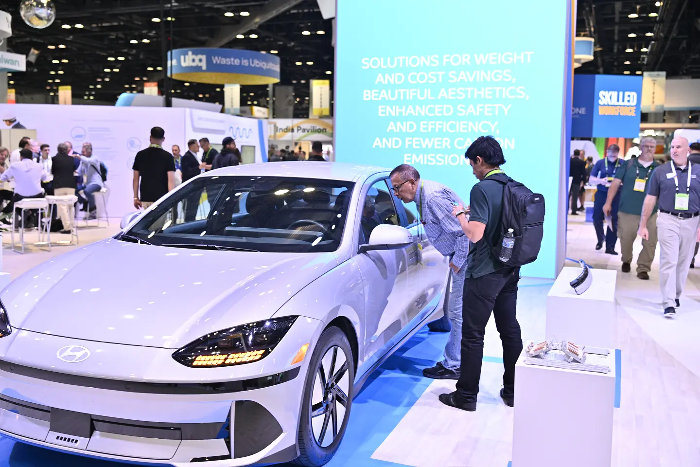 whoattend_gallery_06